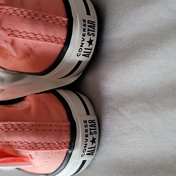 New converse - Picture 3 of 6